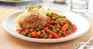 POLLO ARVEJADO